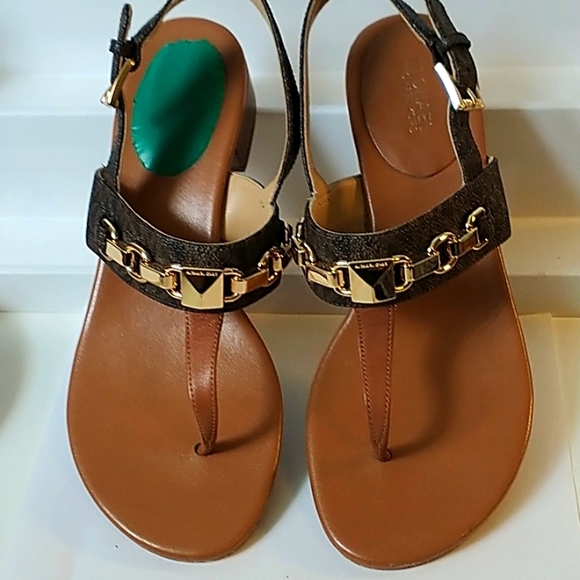 Michael Kors Charlton Sandals - Picture 11 of 12